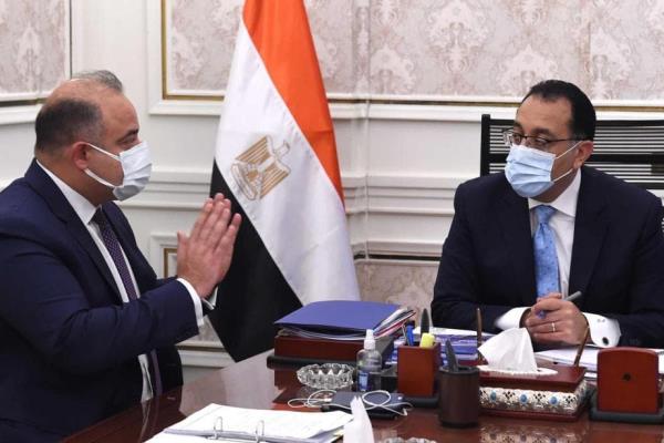 رئيس الوزراء يستعرض تقريرا حول أداء البورصة المصرية خلال 2020