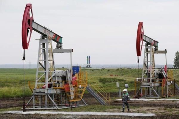 توقعات وصول أسعار النفط العالمية إلى اكثر من 100 دولار للبرميل بنهاية 2022
