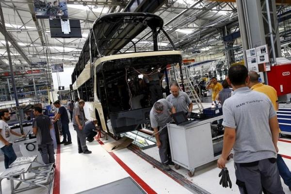 نقص الرقائق يدفع ثاني أكبر منتج أمريكي للسيارات إلى إغلاق مصنع للشاحنات الخفيفة