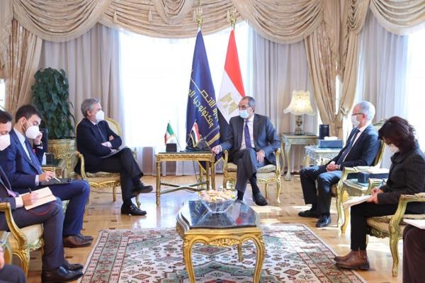 مصر تبحث مع إيطاليا سبل تعزيز التعاون في مجال الاتصالات وتكنولوجيا المعلومات