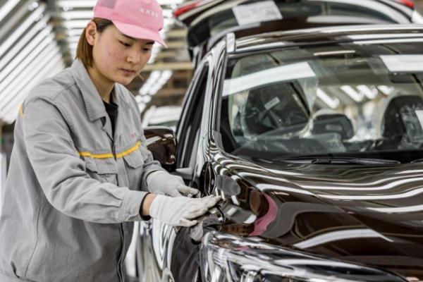 توقعات نسبة نمو 6% مع  تعاف قوي لسوق السيارات في الصين  في 2021