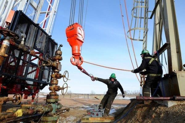 دخول الأزمة الأوكرانية شهرها الثالث ومعاناة أسواق النفط من غياب الاستقرار وصعوبة التوازن