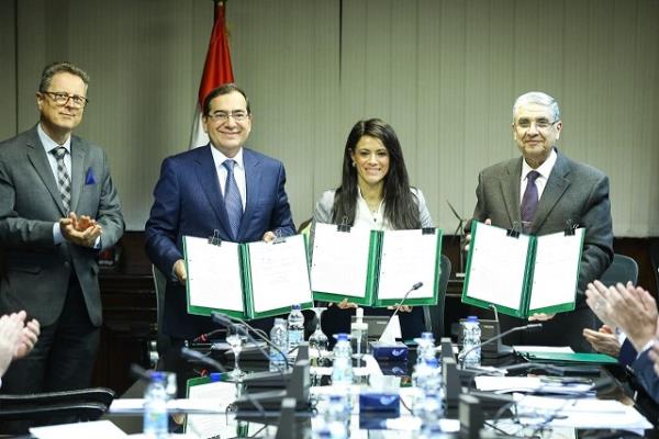 توقيع إعلاني نوايا للتعاون بمجالي الهيدروجين الأخضر والغاز المسال بين مصر وألمانيا